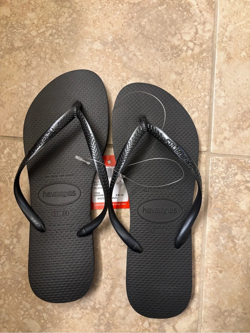 NWT Havaianas Black Slim-Strap Flip Flops - Picture 1 of 3